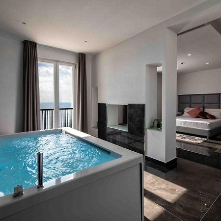 Grand Hotel Serapide Pozzuoli Esterno foto