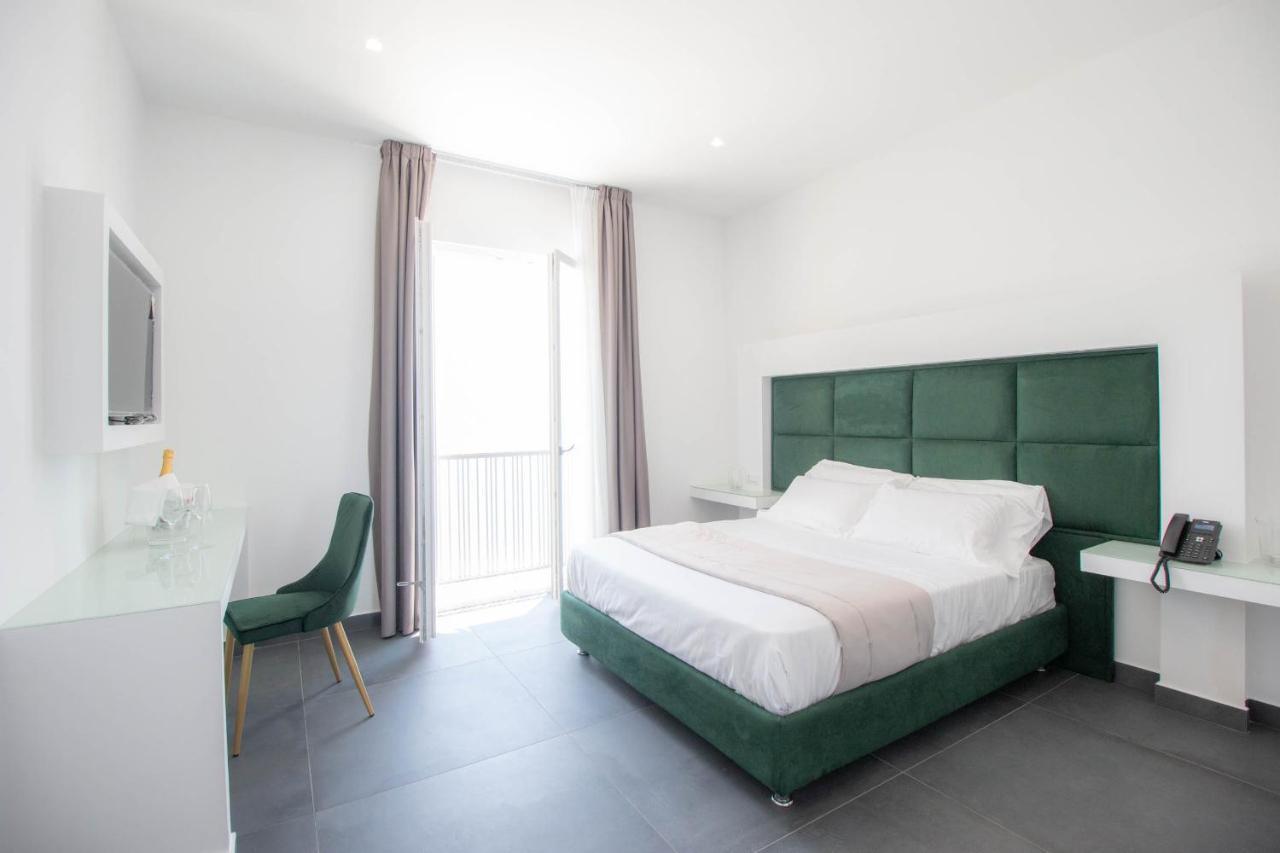Grand Hotel Serapide Pozzuoli Esterno foto