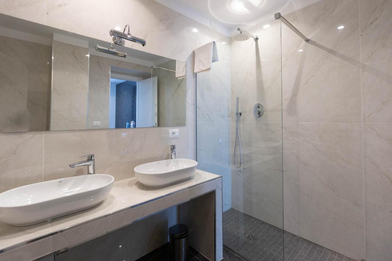 Grand Hotel Serapide Pozzuoli Esterno foto
