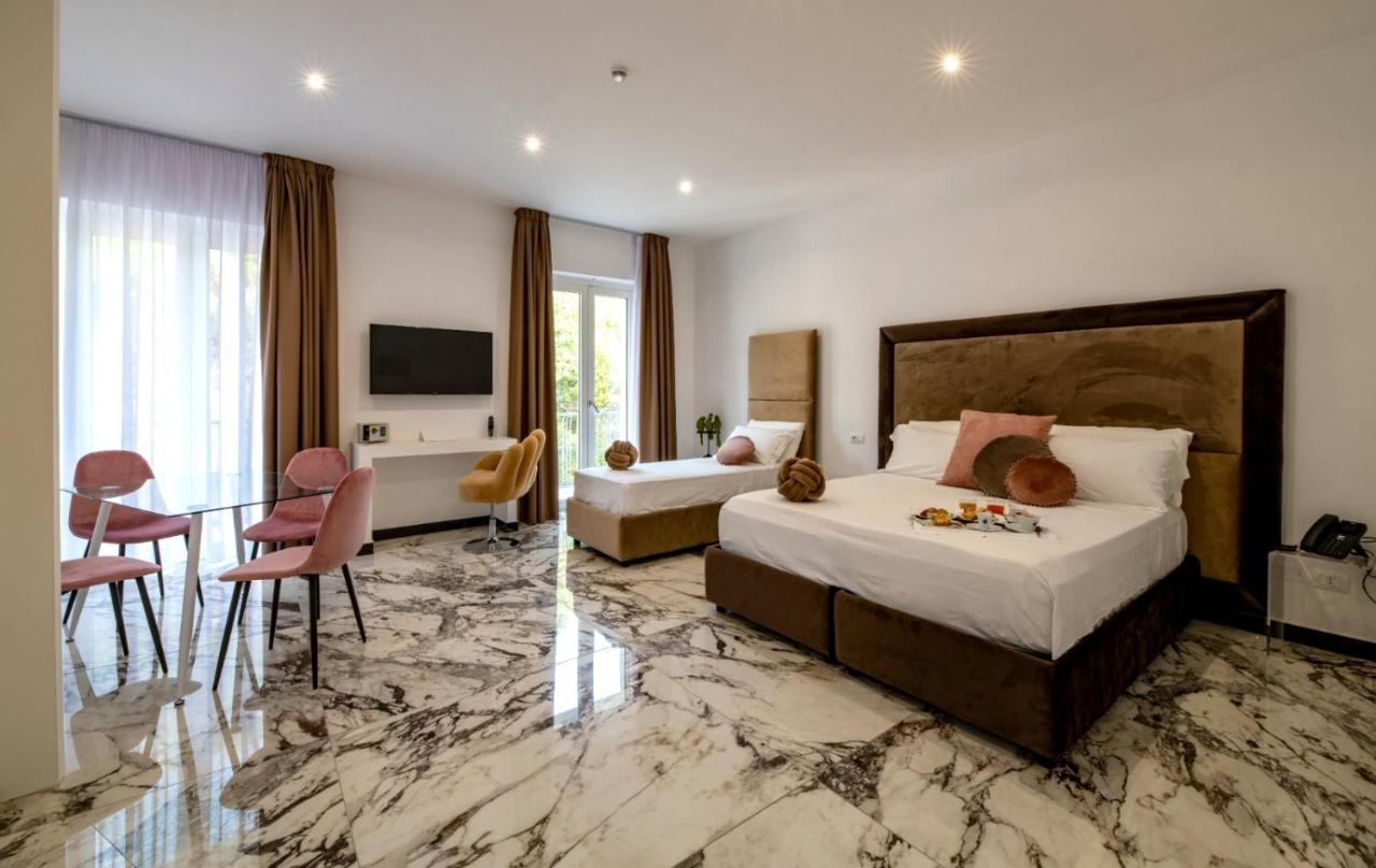 Grand Hotel Serapide Pozzuoli Esterno foto