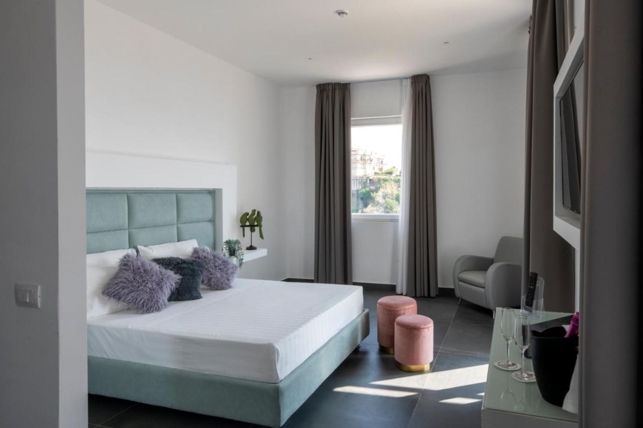 Grand Hotel Serapide Pozzuoli Esterno foto