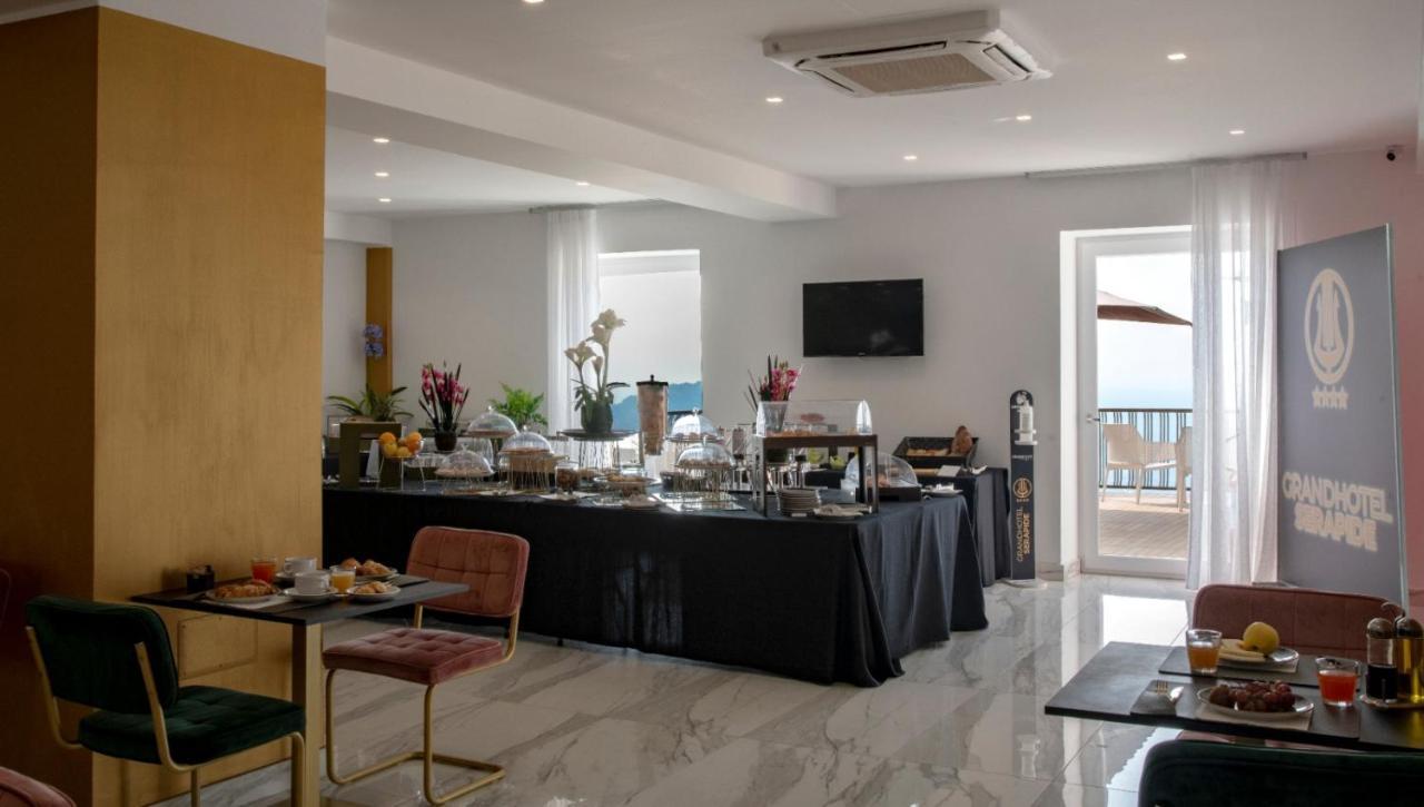 Grand Hotel Serapide Pozzuoli Esterno foto