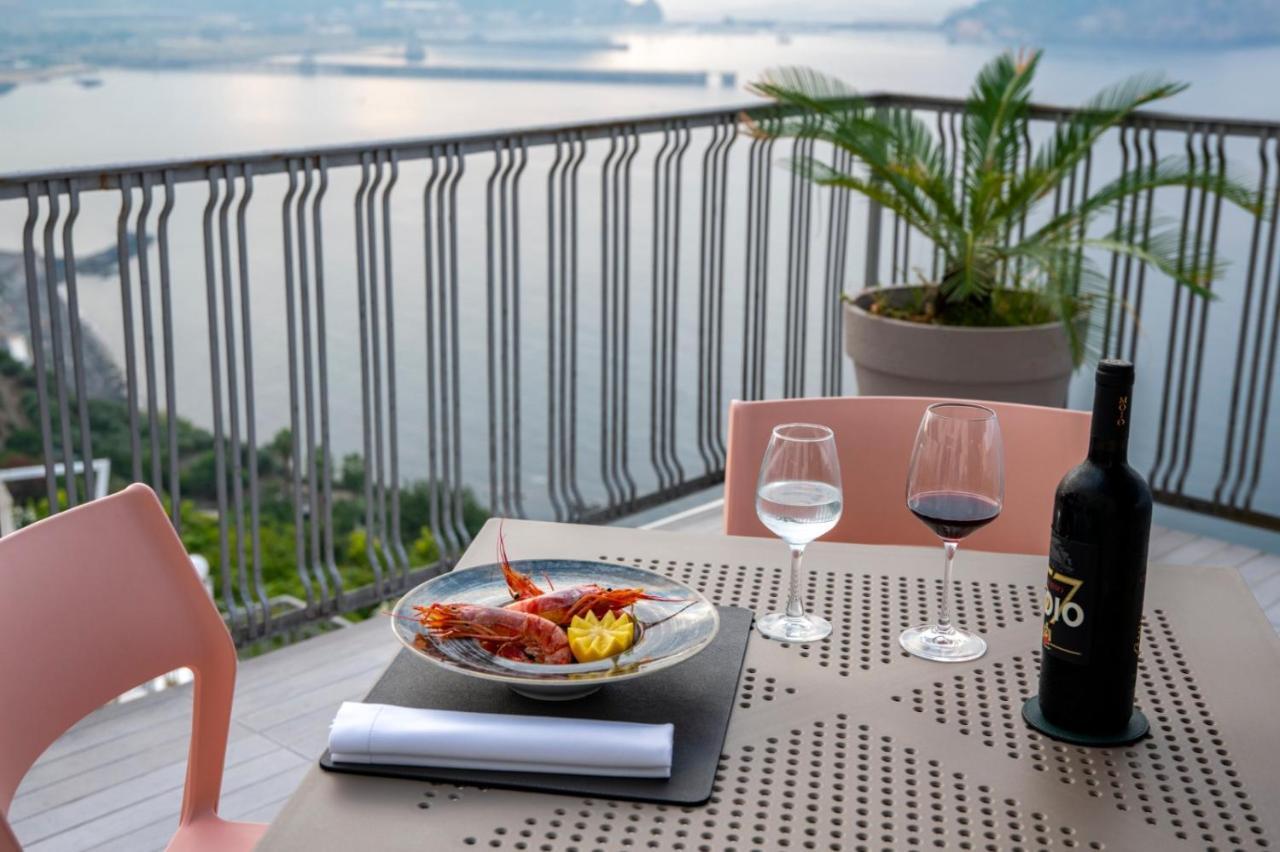Grand Hotel Serapide Pozzuoli Esterno foto