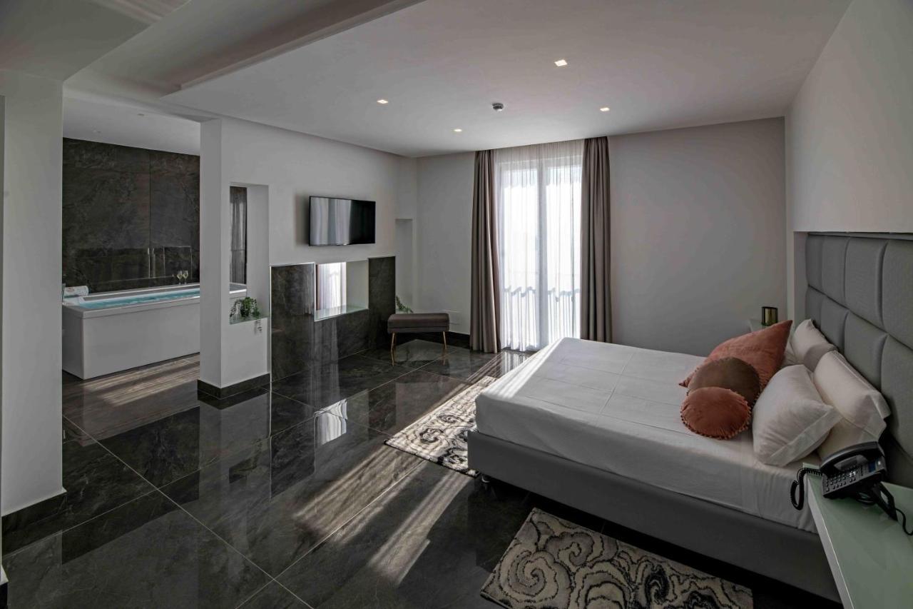 Grand Hotel Serapide Pozzuoli Esterno foto